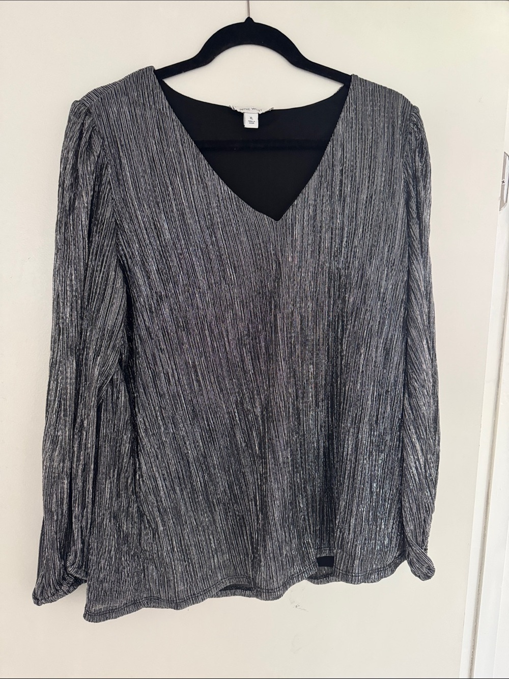 Nine West Metallic Pleated V-Neck Long Sleeve Top - Silver/Black